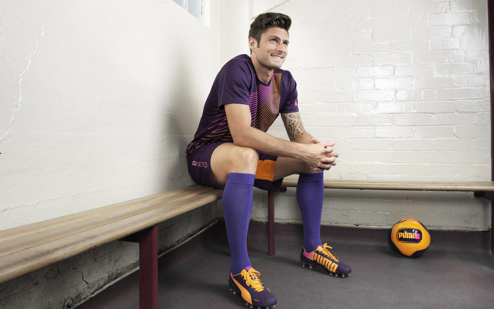 孔塞桑怒斥外界不公,我的未来岂容门外汉标签定义?