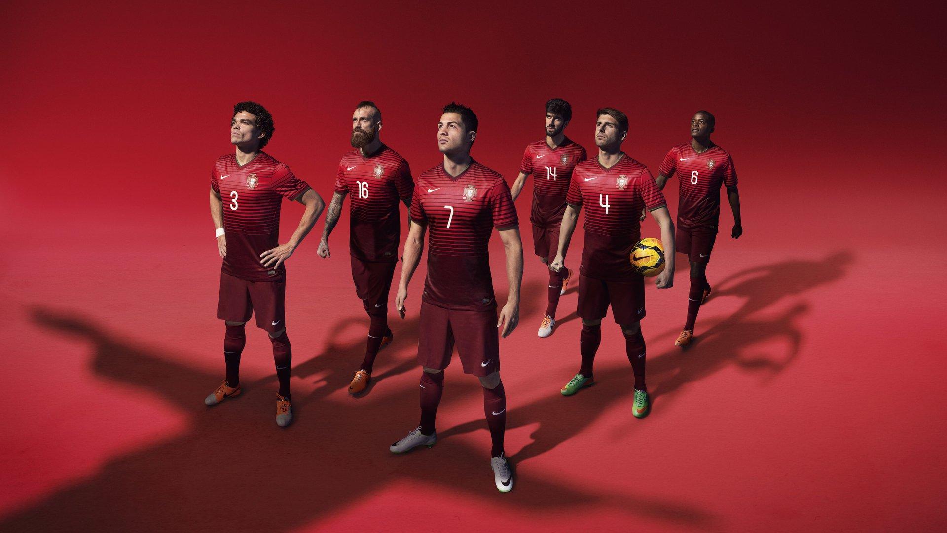 内维尔盛赞德布劳内为英超八年最佳，传球艺术定义时代标杆